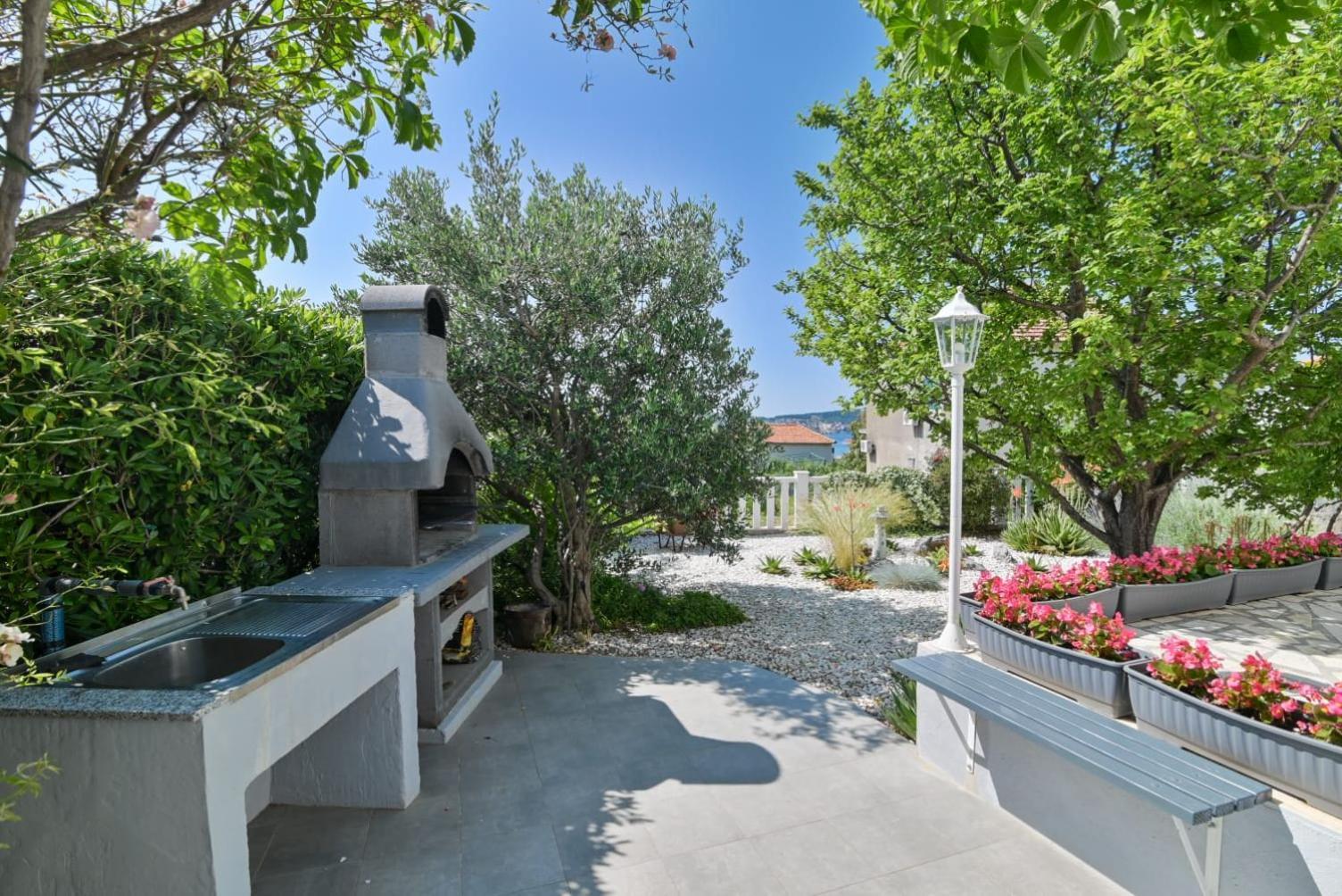 Rina Vacation Home Trogir Luaran gambar