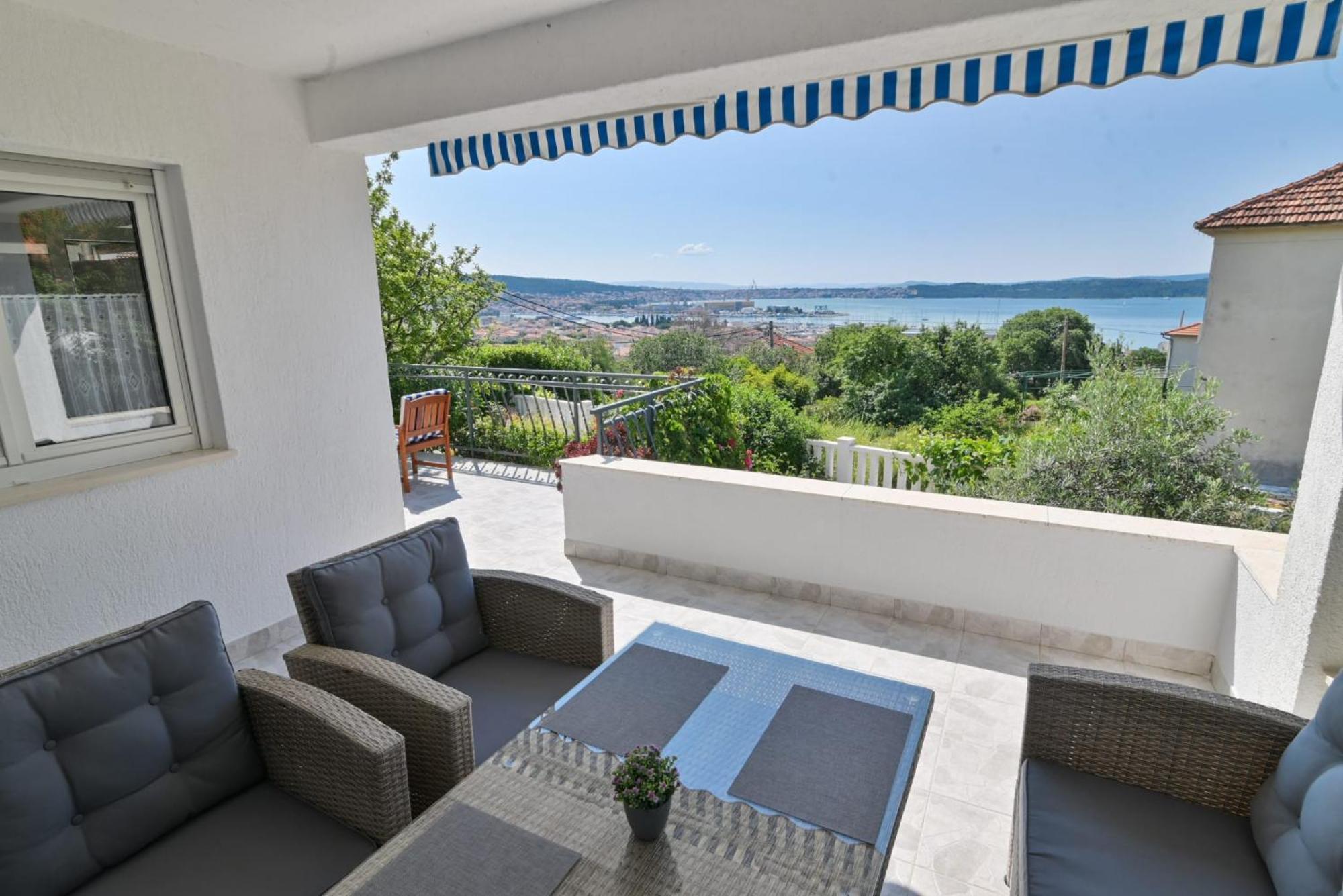 Rina Vacation Home Trogir Luaran gambar